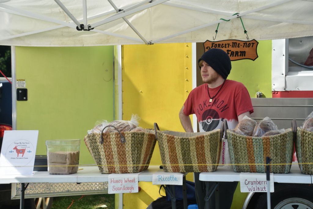 3-28-20 farmers mkt and flowers 125 (1024x683).jpg